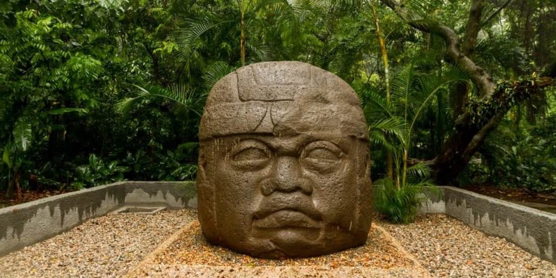cultura-olmeca-cabeza-gigante-mesoamerica-e1567723830784