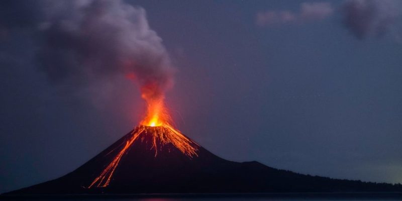 ÉRuption Volcanique